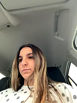 DoriDeluxe66 online show from 18, 11, 2025