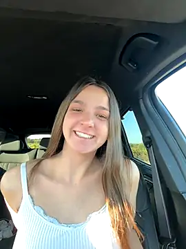 DoriDeluxe66 online show from 25, 9, 2025