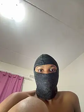 StupidNaturalPhatBooty  online show from 14, 12, 2025