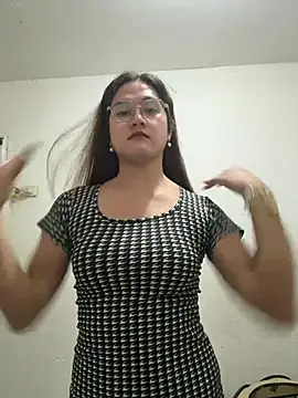 MarieLoveGlamorous online show from 21, 7, 2026