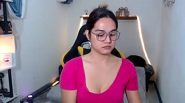 Snapshot of MarieLoveGlamorous chatting on 23, 2, 2025 MarieLoveGlamorous online show from 23, 2, 2025