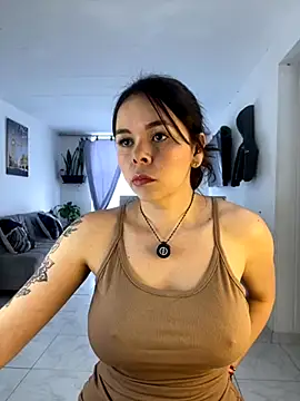 carolina16love online show from 5, 10, 2025