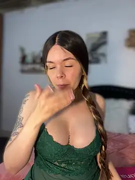 carolina16love online show from 15, 7, 2026