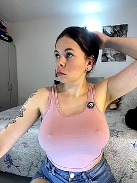 carolina16love online show from 8, 11, 2025