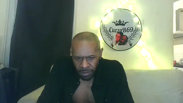 CuzzyB69 online show from 12, 4, 2026