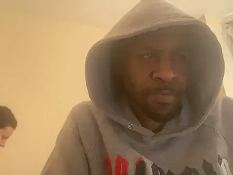 CuzzyB69 online show from 7, 3, 2025