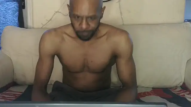 CuzzyB69 online show from 8, 4, 2026