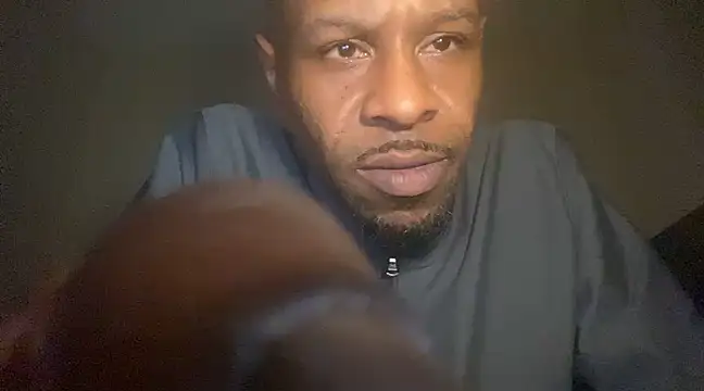 CuzzyB69 online show from 25, 2, 2025