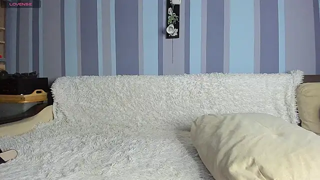 KatMartinez online show from 15, 12, 2025