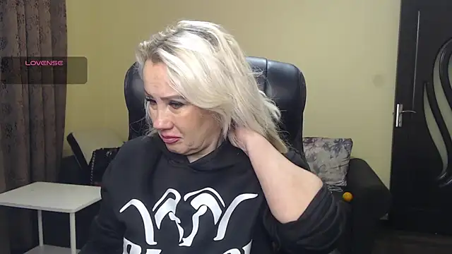 KandyHellenx online show from 9, 1, 2026