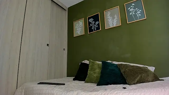 karlye 5 online show from 19, 3, 2026