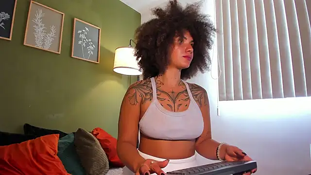 karlye 5 online show from 12, 11, 2025