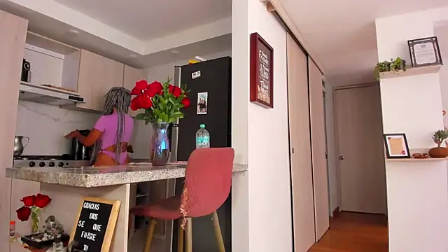 karlye 5 online show from 5, 2, 2025