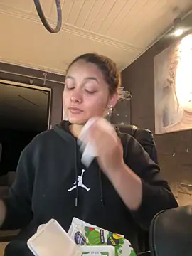 Emiily W online show from 27, 10, 2025