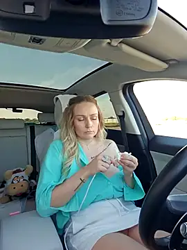 Bondgirl 013 online show from 3, 10, 2025