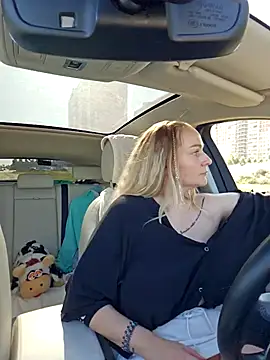 Bondgirl 013 online show from 4, 10, 2025