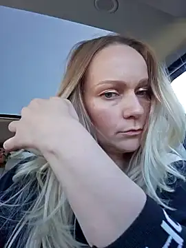 Bondgirl 013 online show from 1, 11, 2025