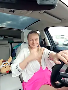 Bondgirl 013 online show from 28, 9, 2025