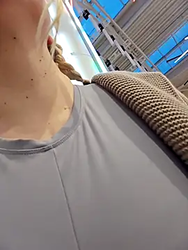 Bondgirl 013 online show from 21, 12, 2025