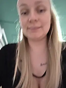 Bondgirl 013 online show from 30, 5, 2026