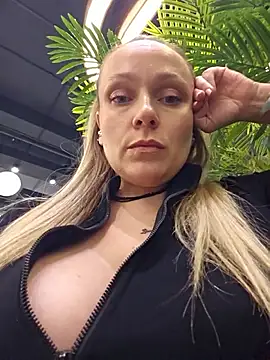 Bondgirl 013 online show from 5, 2, 2026