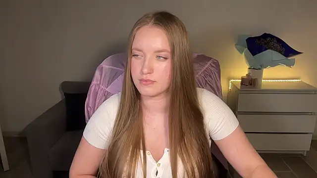 Snapshot of EvaMaddison chatting on 15, 7, 2026 EvaMaddison online show from 15, 7, 2026