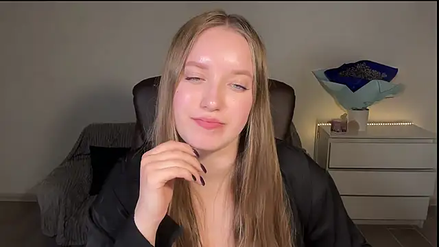 EvaMaddison online show from 4, 5, 2026