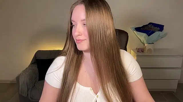 EvaMaddison online show from 27, 3, 2026