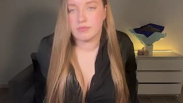 Snapshot of EvaMaddison chatting on 19, 6, 2026 EvaMaddison online show from 19, 6, 2026