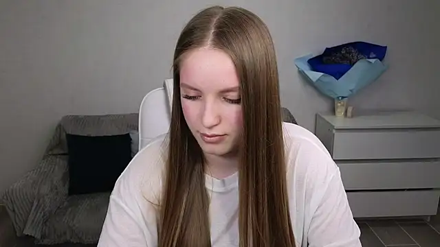 EvaMaddison online show from 19, 3, 2025