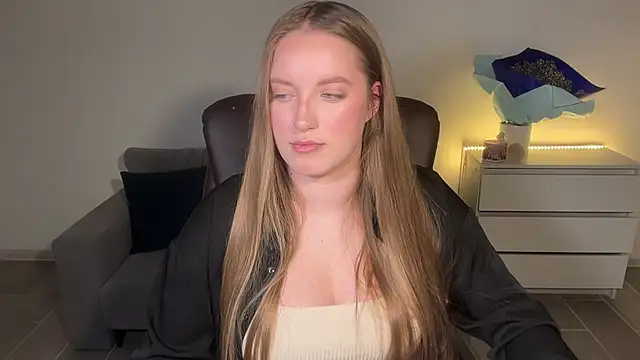 Snapshot of EvaMaddison chatting on 28, 6, 2026 EvaMaddison online show from 28, 6, 2026