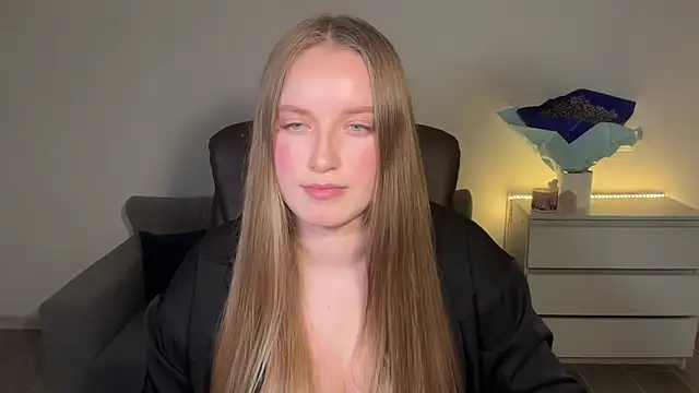 Snapshot of EvaMaddison chatting on 21, 6, 2026 EvaMaddison online show from 21, 6, 2026