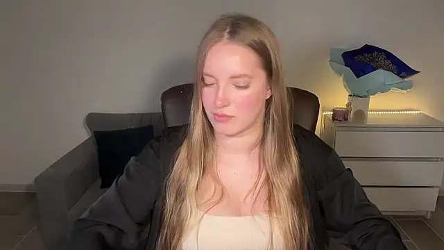 Snapshot of EvaMaddison chatting on 24, 6, 2026 EvaMaddison online show from 24, 6, 2026