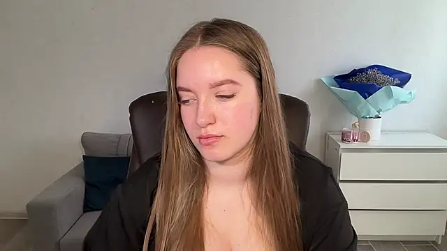 EvaMaddison online show from 19, 5, 2026