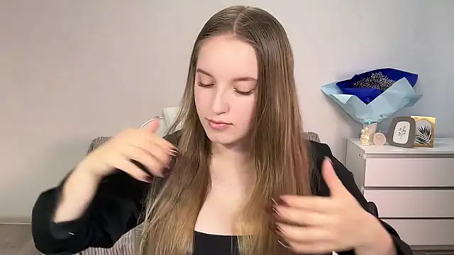 EvaMaddison online show from 24, 9, 2025