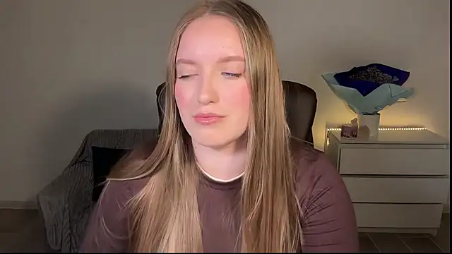 EvaMaddison online show from 6, 5, 2026