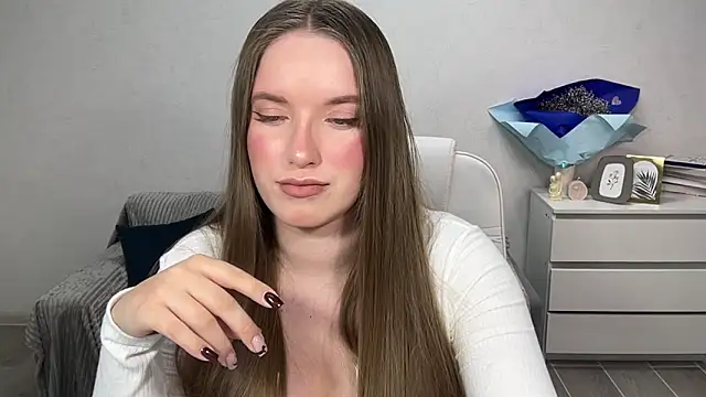 EvaMaddison online show from 16, 11, 2025