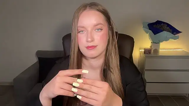 Snapshot of EvaMaddison chatting on 22, 6, 2026 EvaMaddison online show from 22, 6, 2026