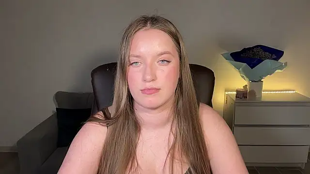 EvaMaddison online show from 18, 5, 2026