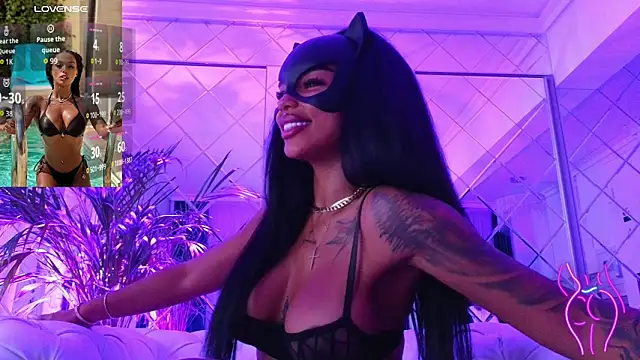 KimiBrown online show from 31, 10, 2025