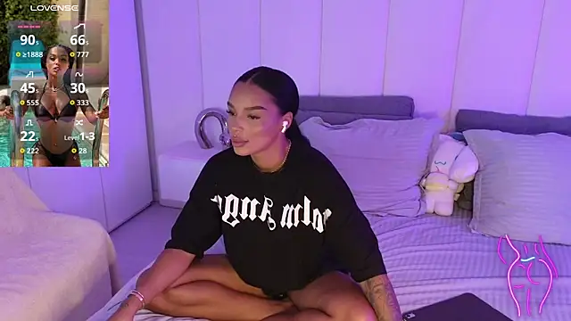 KimiBrown online show from 30, 9, 2025