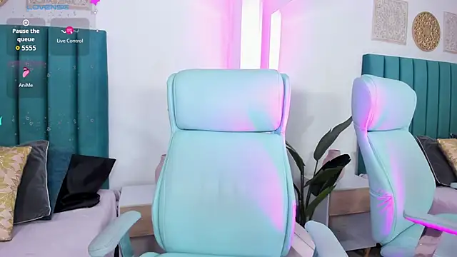 amy-thomson1 online show from 5, 4, 2026