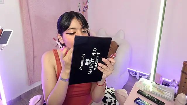 Nami usagi online show from 19, 9, 2025