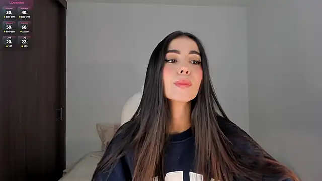 RebeccaBaxter online show from 11, 3, 2025