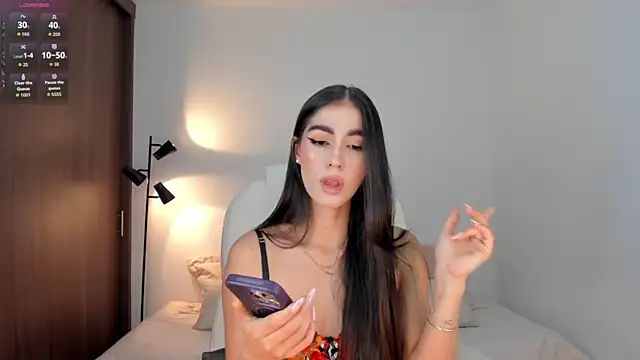 RebeccaBaxter online show from 25, 9, 2025