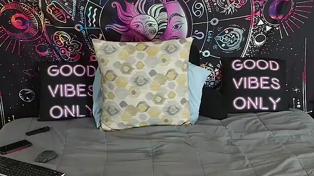 RenaeCumsAlot online show from 20, 1, 2025