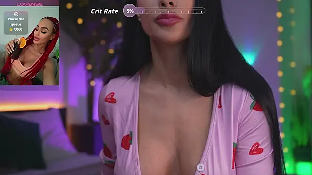 Snapshot of Lorettelorena chatting on 14, 12, 2025 Lorettelorena online show from 14, 12, 2025