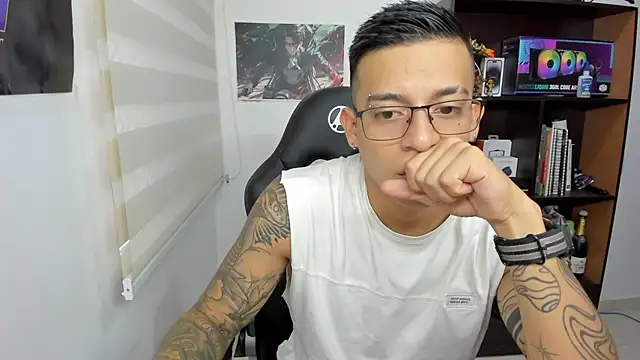 SIXXTOLOVE18 online show from 4, 3, 2025