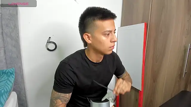 SIXXTOLOVE18 online show from 21, 2, 2026