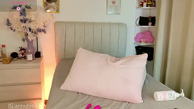 Snapshot of Annubis_lia chatting on 4, 3, 2026 Annubis lia online show from 4, 3, 2026